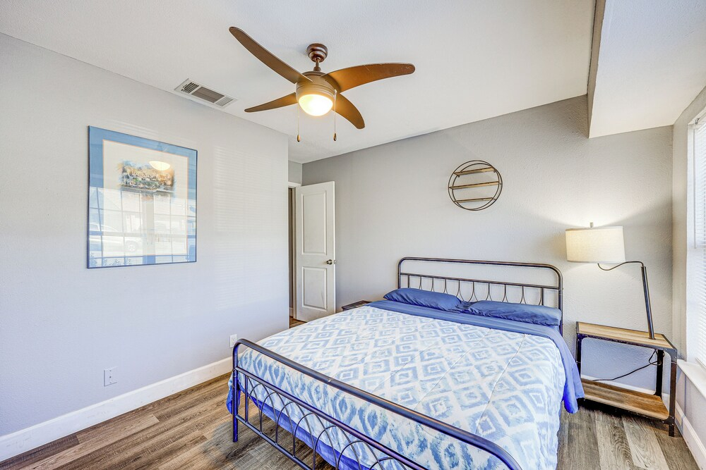 San Antonio Retreat w/ Fenced Pool, Near SeaWorld