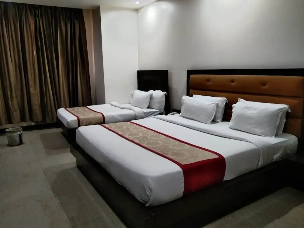 Hotel Ambrosia by Zenith - A-217, Road No 6, Block RZ, Mahipalpur