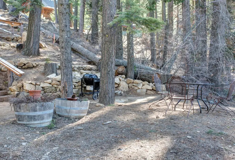 Yosemite Woods Duplex in Yosemite-Upper Unit
