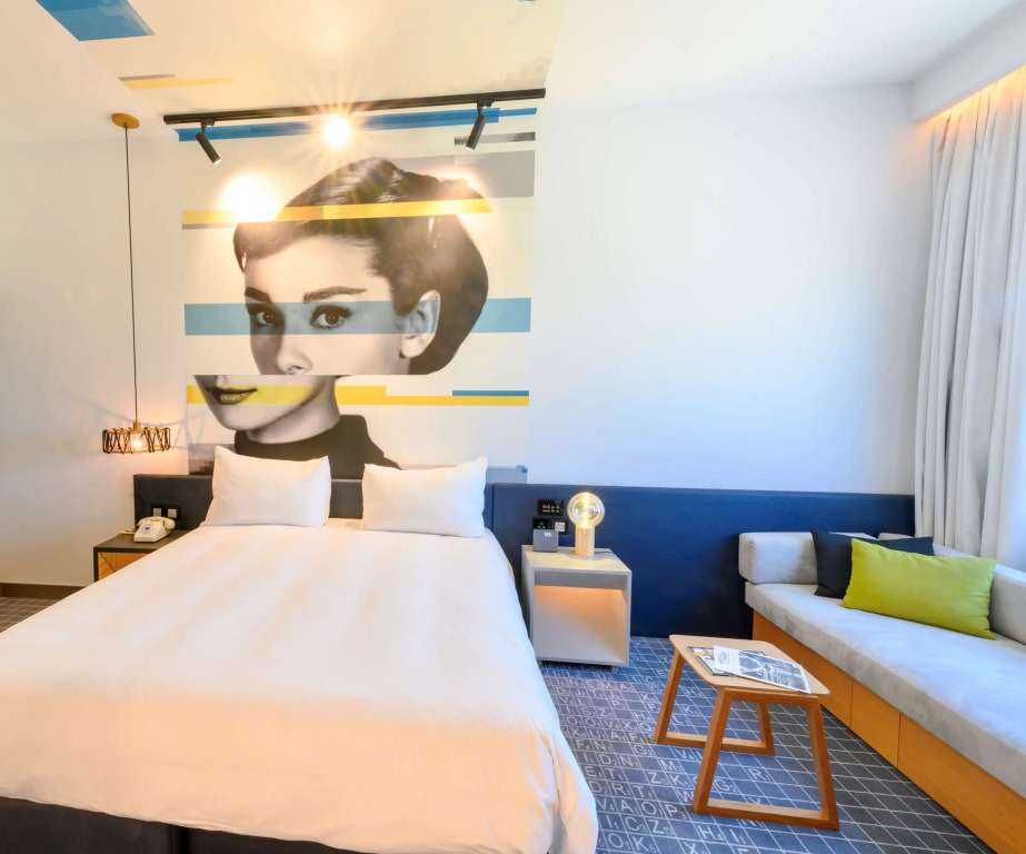 Studio One Hotel