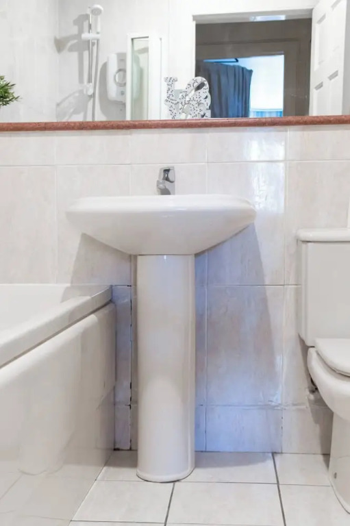 Edinburgh City Retreat - Edinburgh City Centre 3 min Walk to Edinburgh Castle