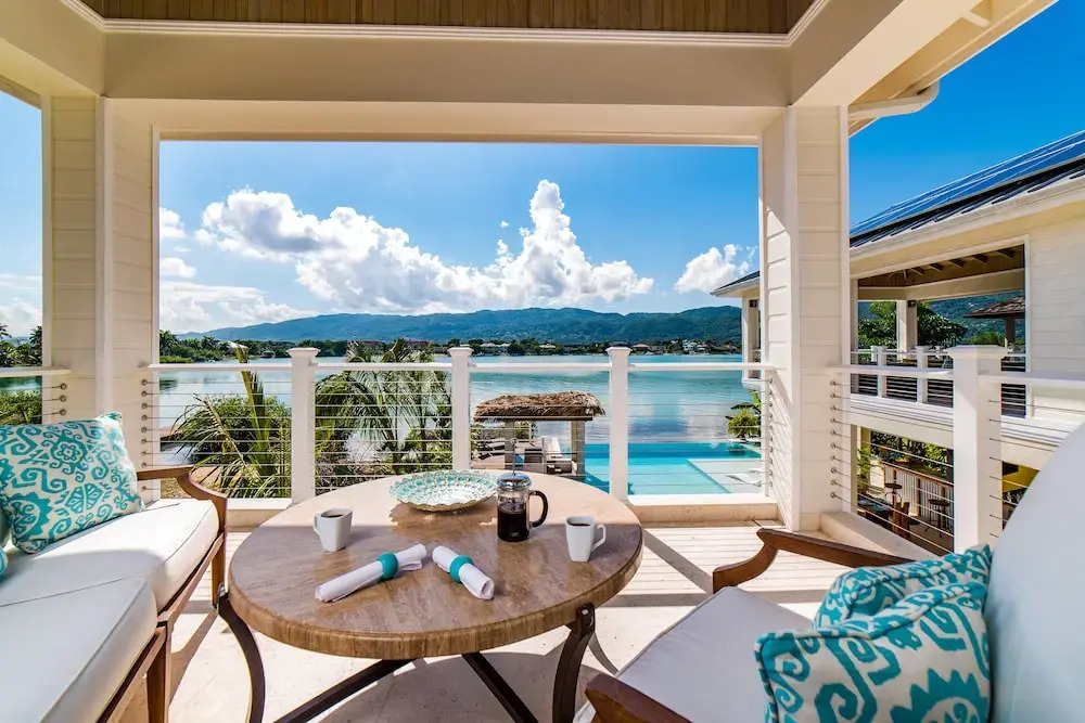 Everything Nice By the Sea in Montego Bay 5BR
