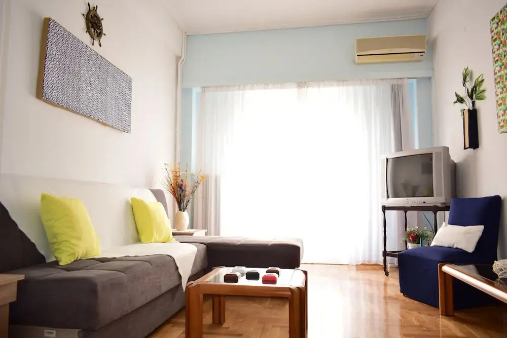 Apartment 6 min from City Center & Acropolis