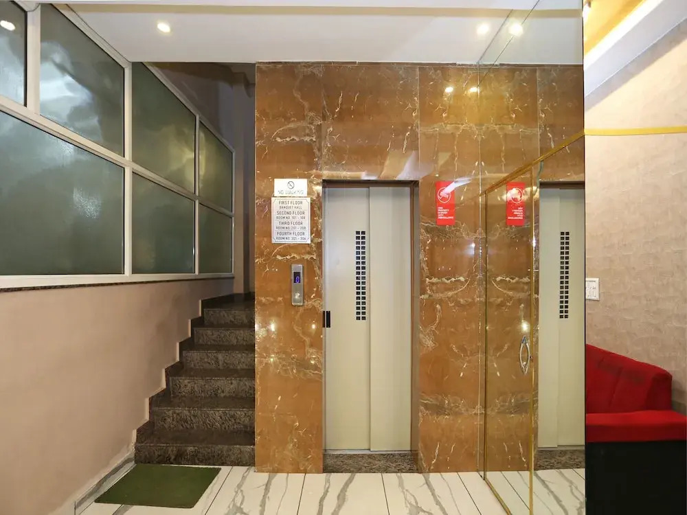 OYO 8387 Hotel Shri Kalyan