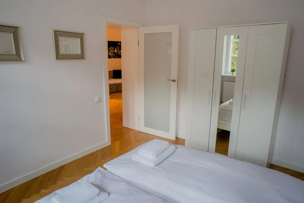 Apartments Warsaw Świętojańska by Noclegi Renters