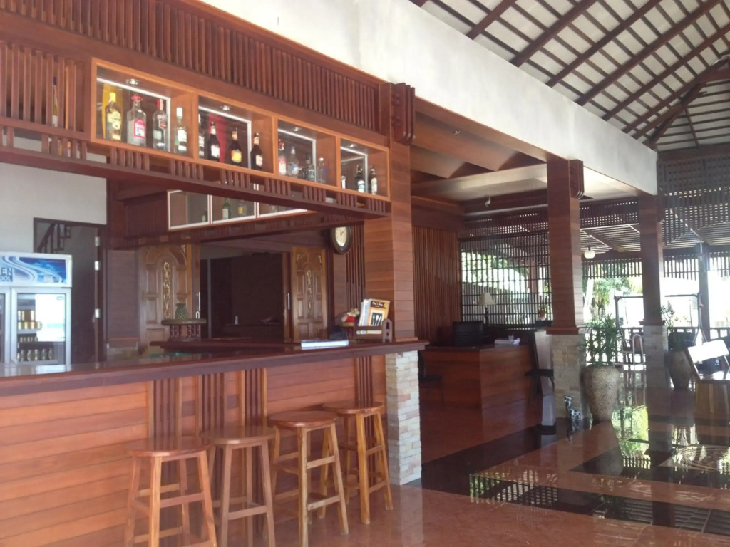 Macs Bay Resort