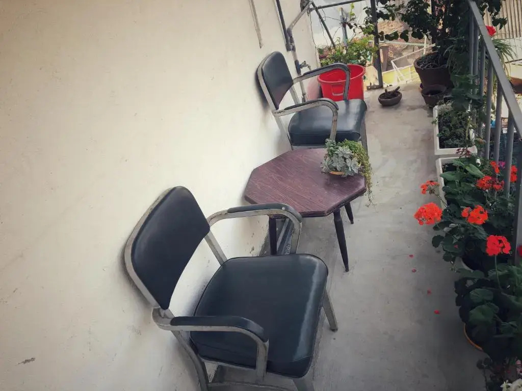 Len’s hostel