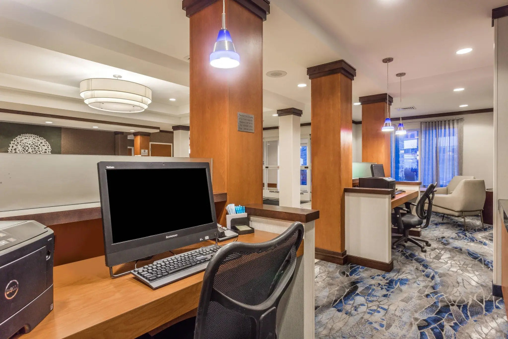 Fairfield Inn and Suites by Marriott Madison East