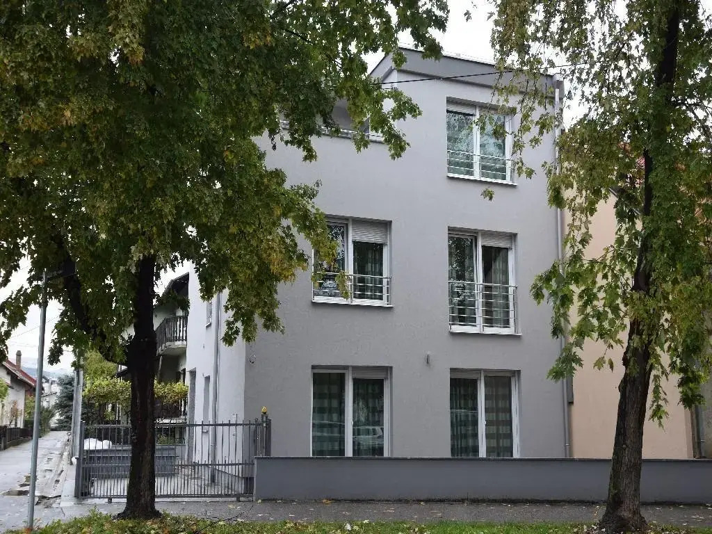 Apartments Lazeta