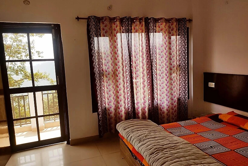 Janardan Studio Hotel Kausani