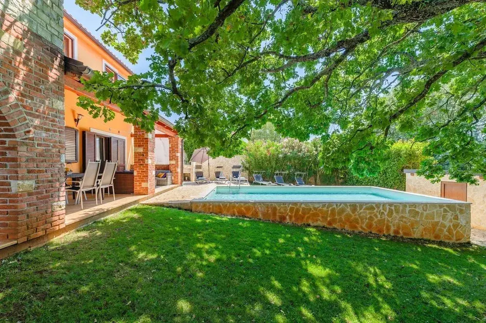 Lovely Villa Near the Beach