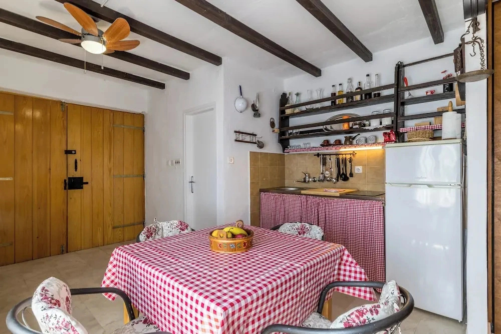 Domus Alta, Two-bedroom House in Podgora