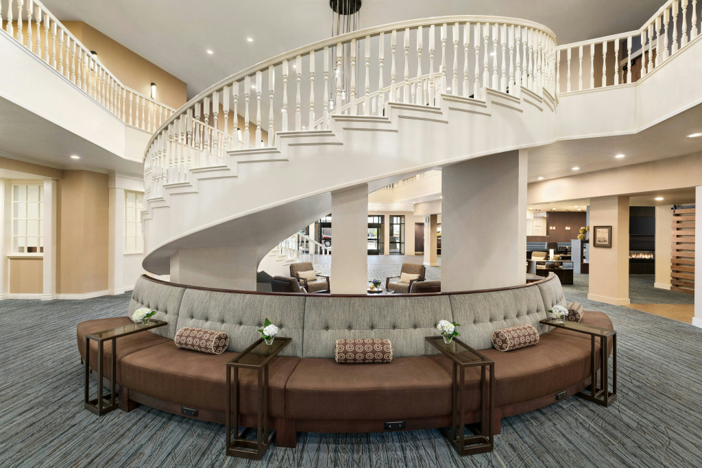 Delta Hotels by Marriott Helena Colonial