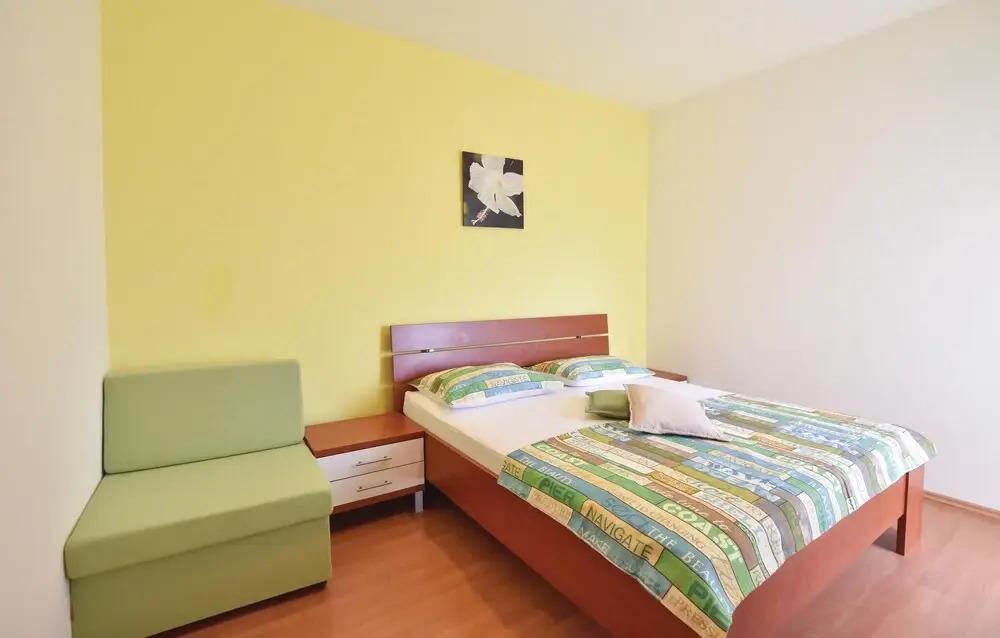 Nice Home in Seget Donji With Wifi and 12 Bedrooms
