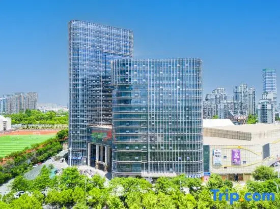 Xuancheng Fenglai Hotel (Wanling Lake Scenic Area Wanda Plaza)