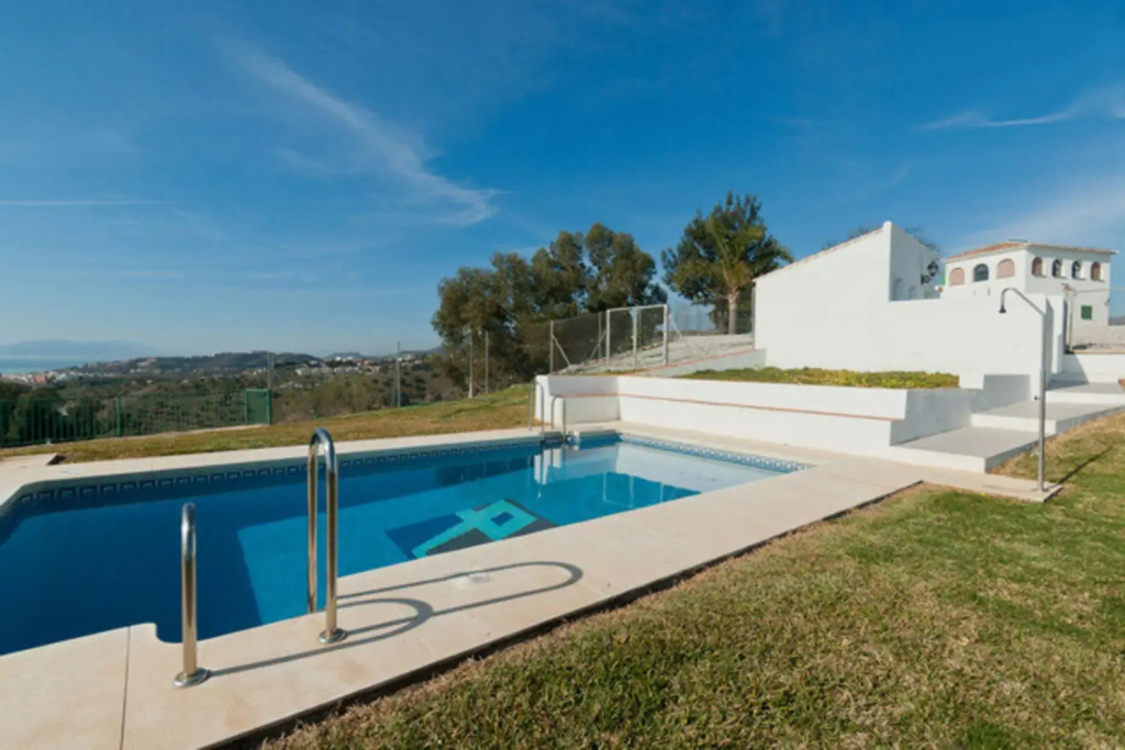 Apartment in Velez Malaga, Malaga 103073