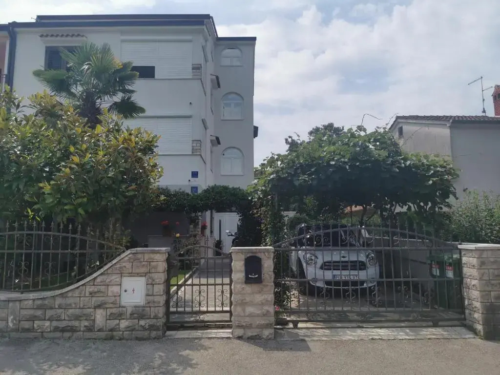 Apartments Sliško