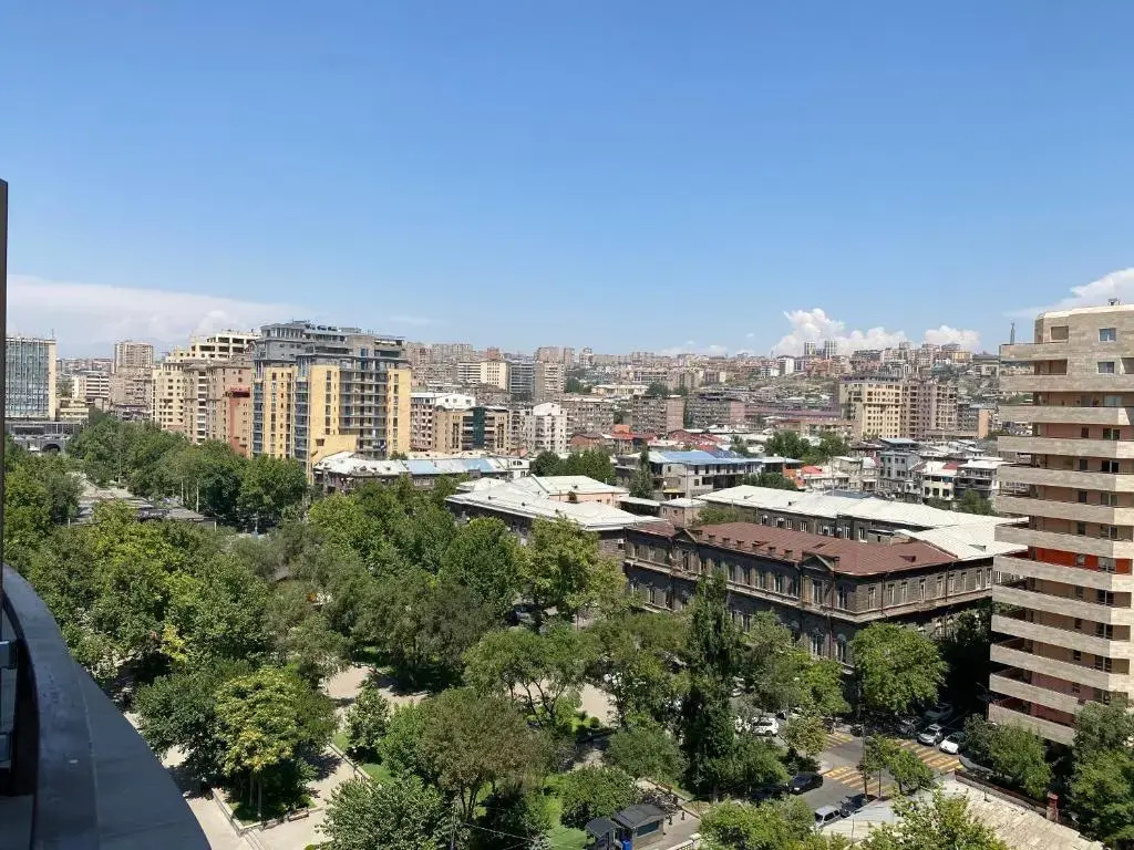 Modern apartment for rent in Buzand Street BU944