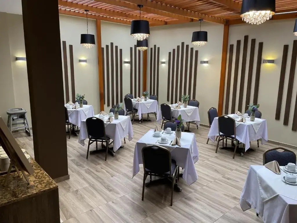 Rado Hotel - Quintanas