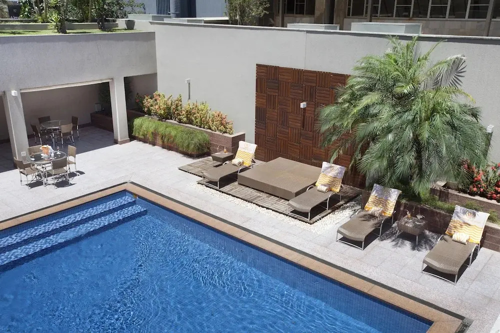 Naoum Plaza Hotel