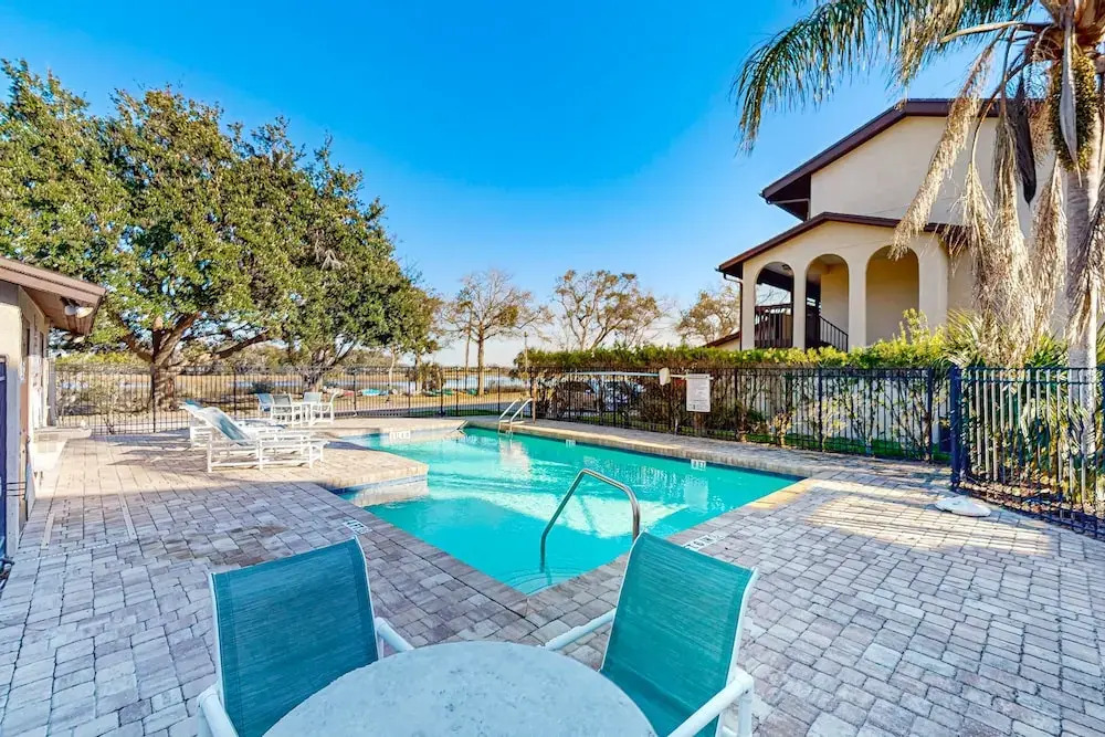 Cozy Condo With Shared Pool, Close to Historic Downtown st Augustine