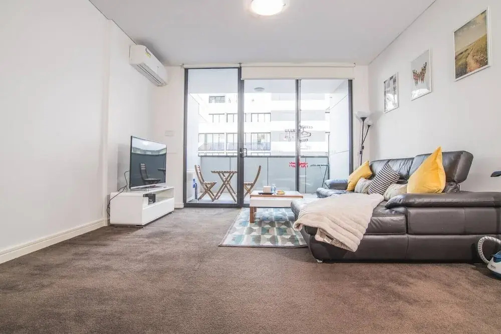 2bed2bath APT at Wolli Creek+P* Close to Airport