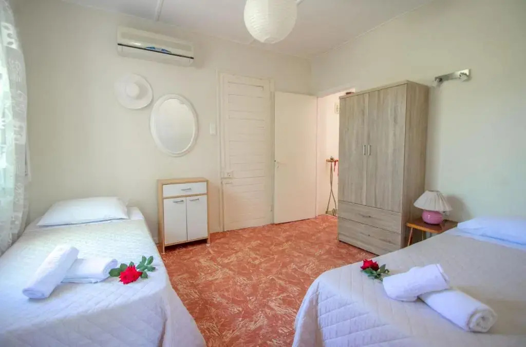 Doras Beach Bungalow B by "elite"