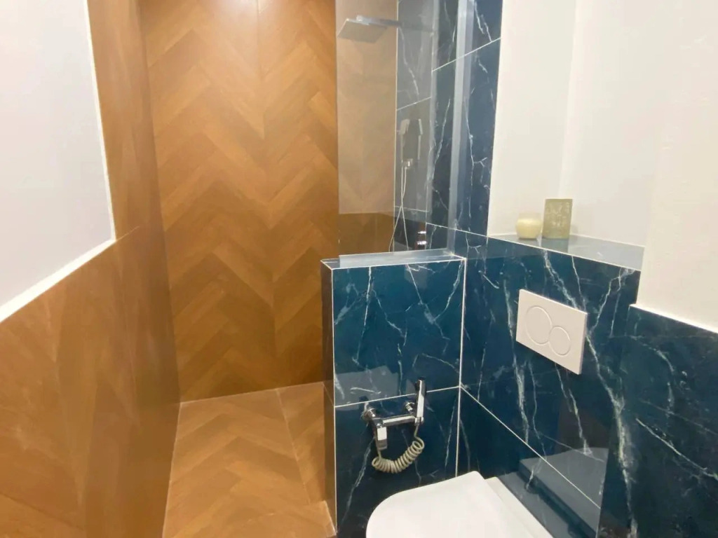Апартаменты Stylish One-Bedroom Apartment in City Center 1