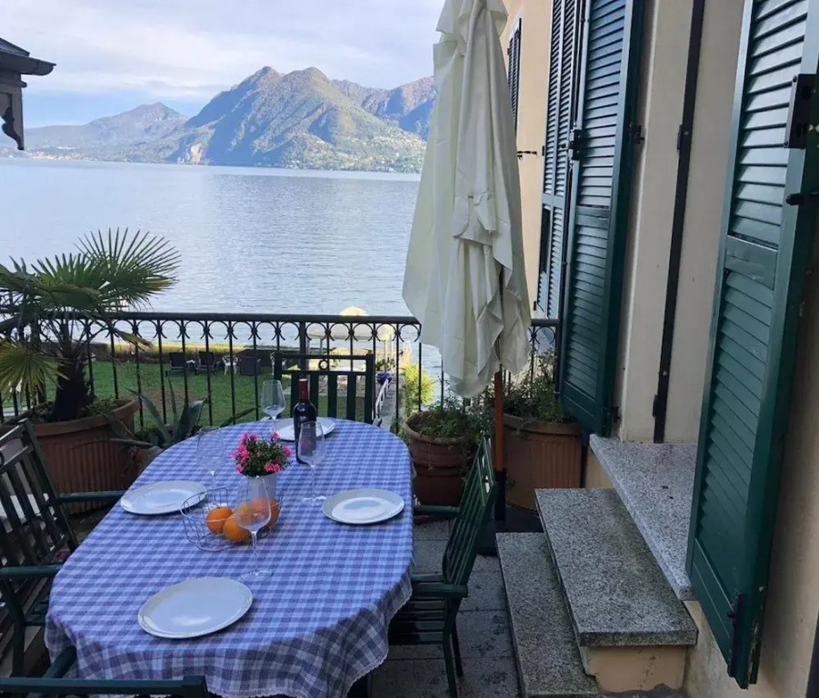 Giulia Apartment With Lake View in Verbania
