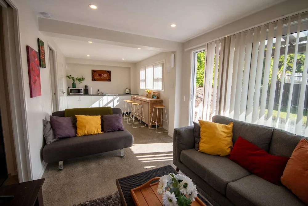 Centrally Located 1 Bedroom Apartment in Auckland