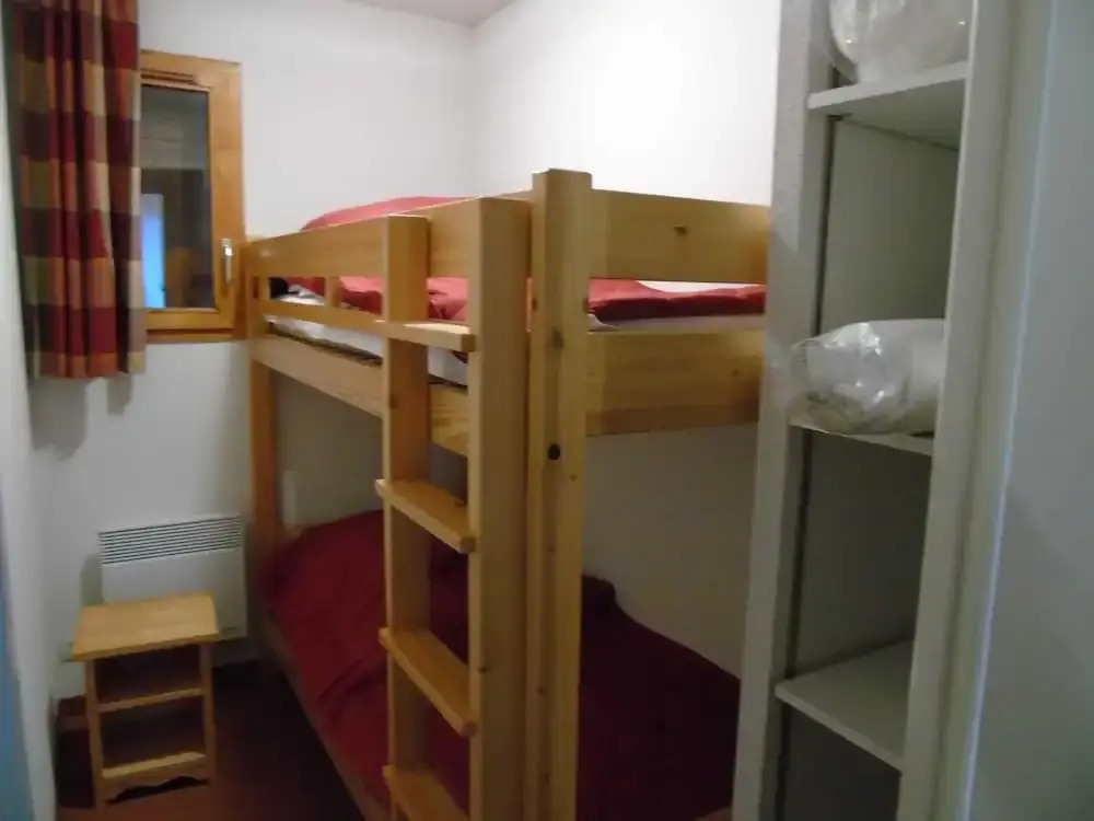 Lou Services Apartment C3 LSI 001