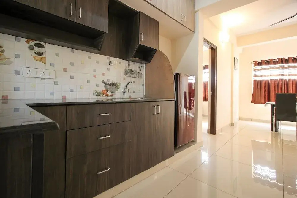 Oyo 7918 Home Apartment the Premium Services