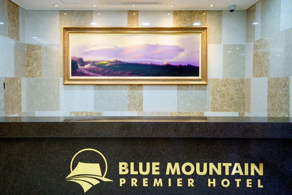Blue Mountain Hotel