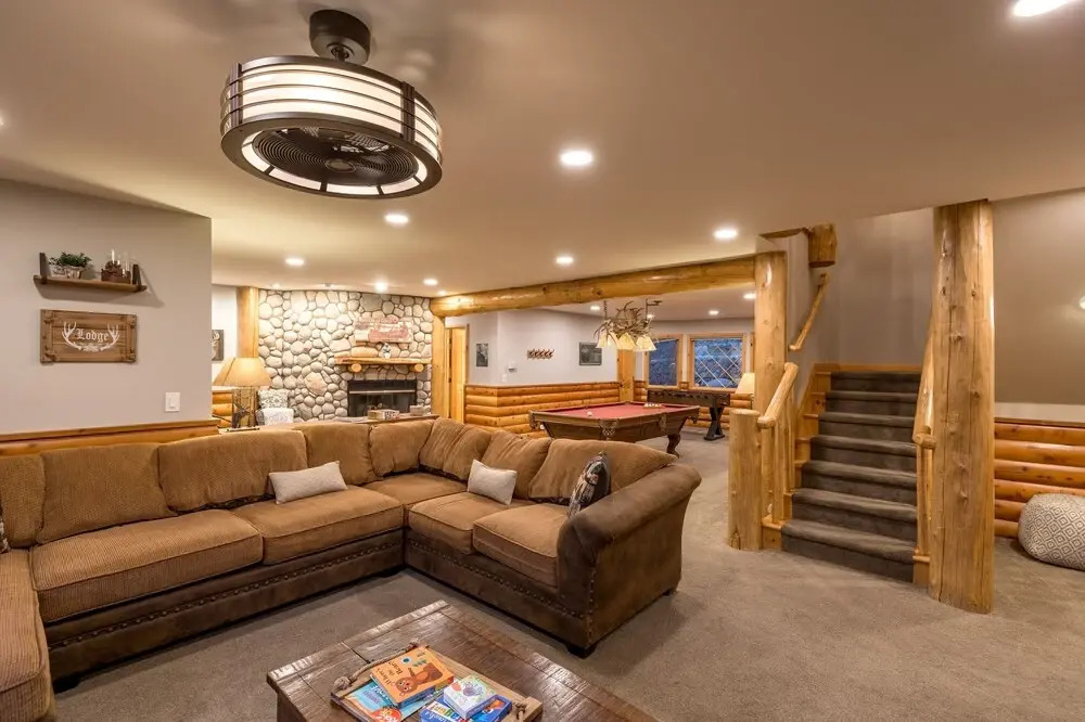 38 - Cooper's Hideaway 5 Bedroom Home by Redawning