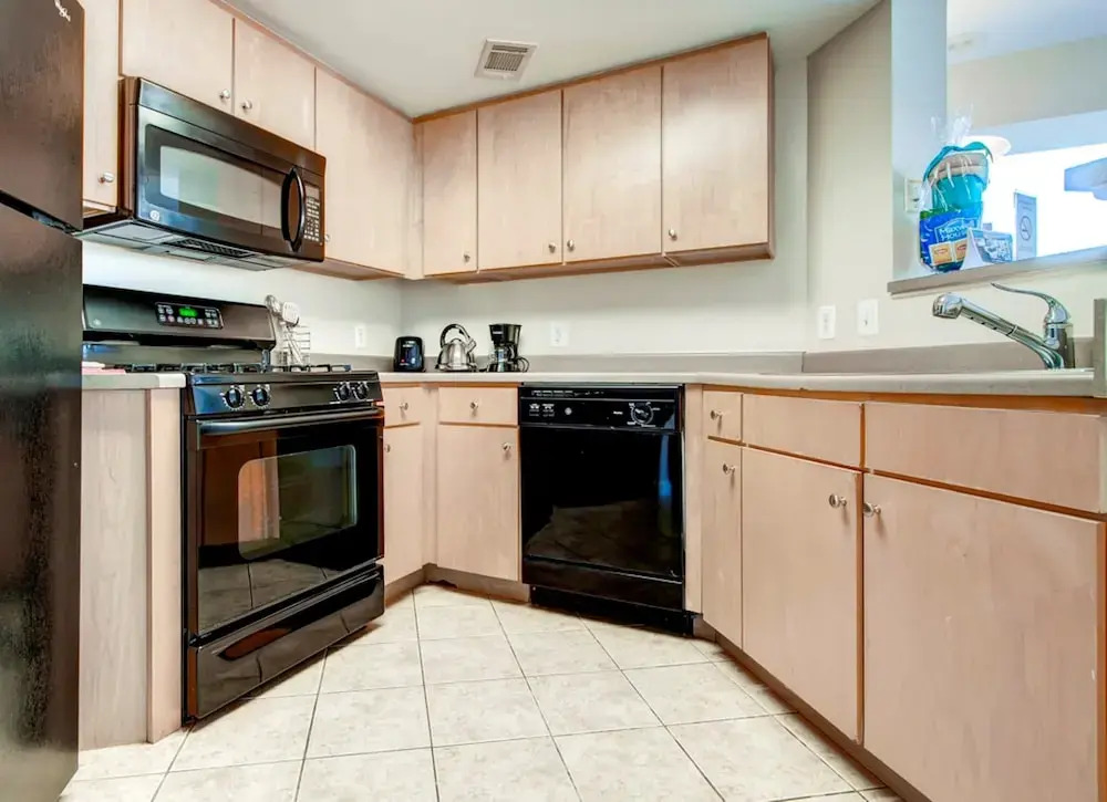 Global Luxury Apartments on Pentagon Row