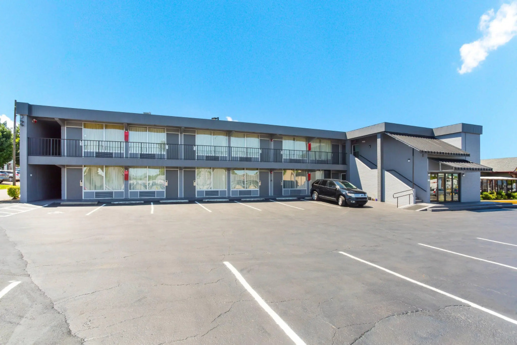 Econo Lodge Gallatin - Metro Nashville