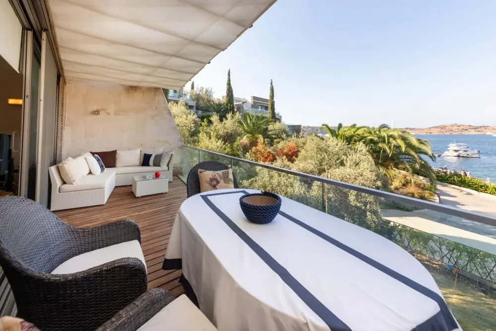 Regal Home with Shared Pool near Beach in Bodrum