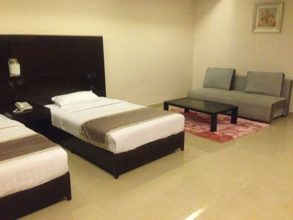 Noble House Hotel