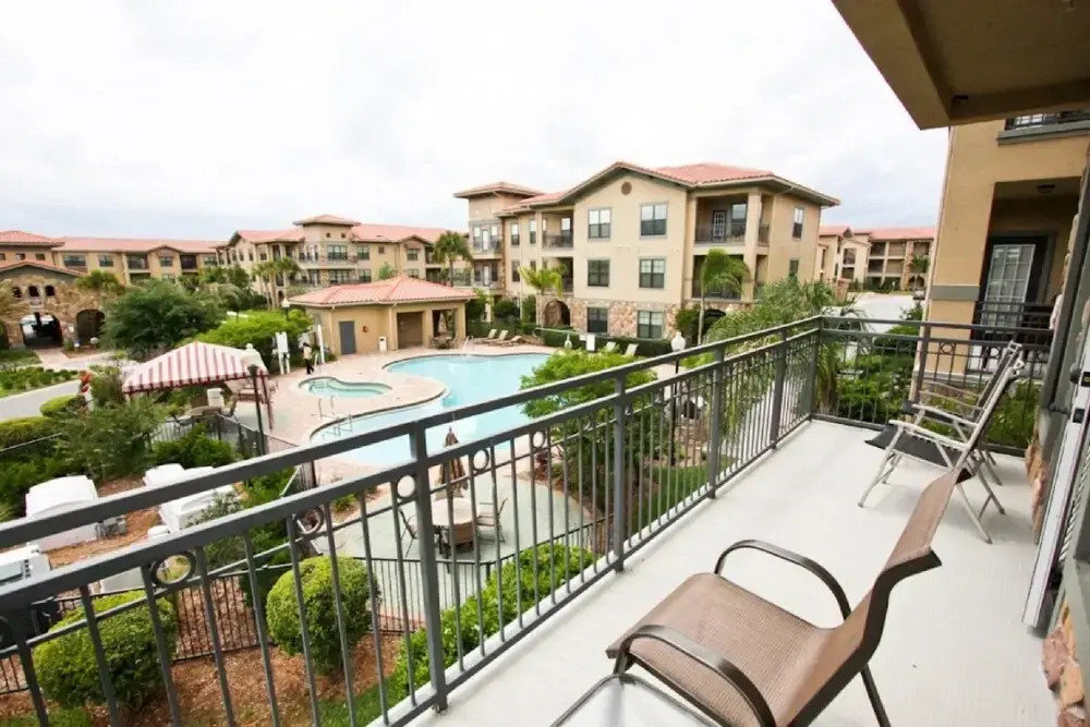 907 Bella Piazza
