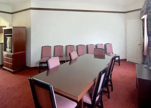 Comfort Suites Near Fairplex