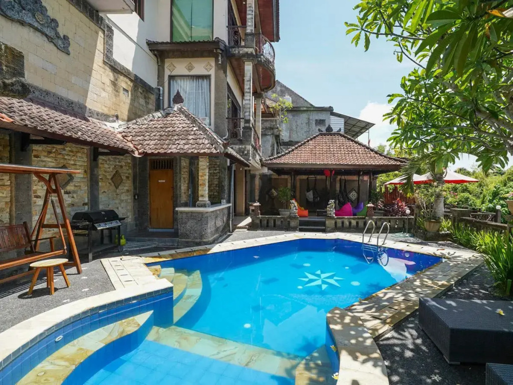 OYO 2321 Griya Shanti Homestay