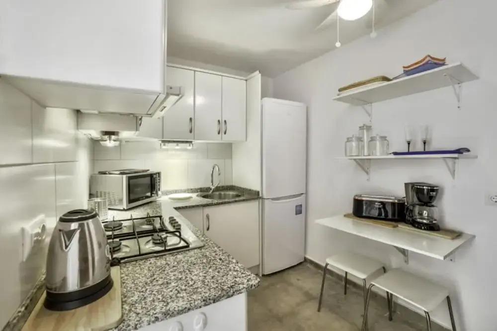 Villa - 4 Bedrooms with Pool and WiFi - 104963