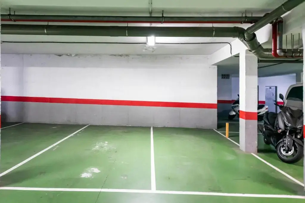 3c ÁTICO VISTA HERMOSA WIFI POOL,TENNIS,PADEL,PARK