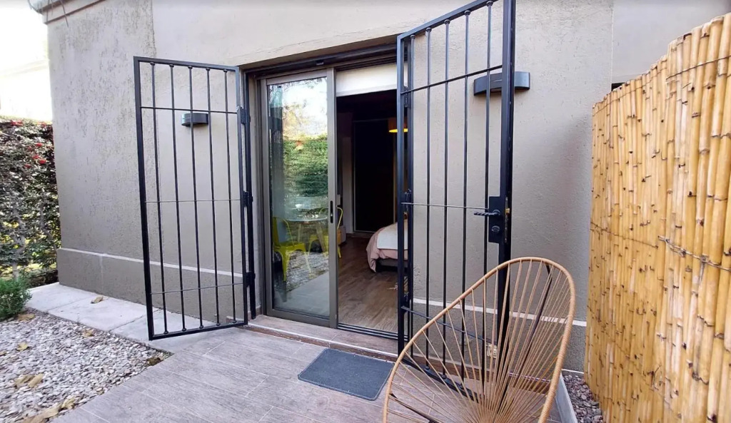 Moderno departamento para dos personas en Chacras de Coria