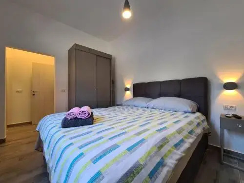 Apartments Plavi 825