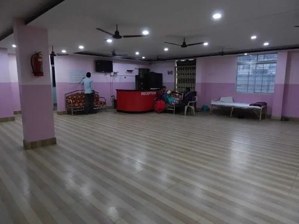 New Yatrik Hotel