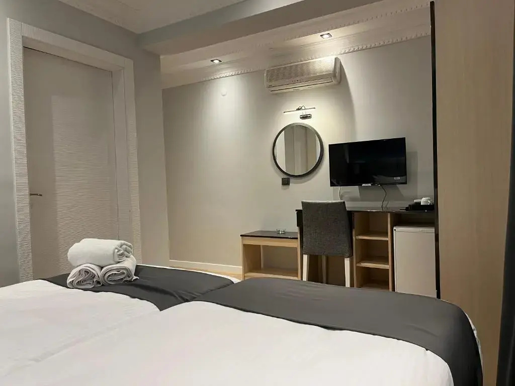 ARDOS PARK HOTEL