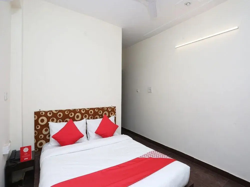 Hotel Hira By OYO Rooms
