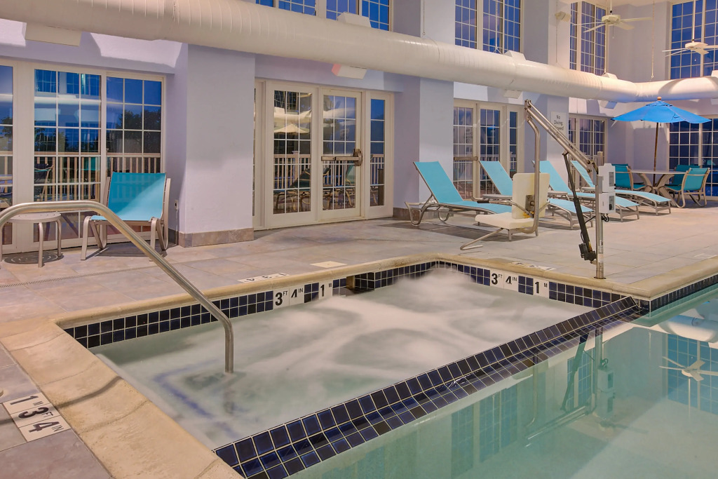 Holiday Inn Express Hotel & Suites Petoskey by IHG