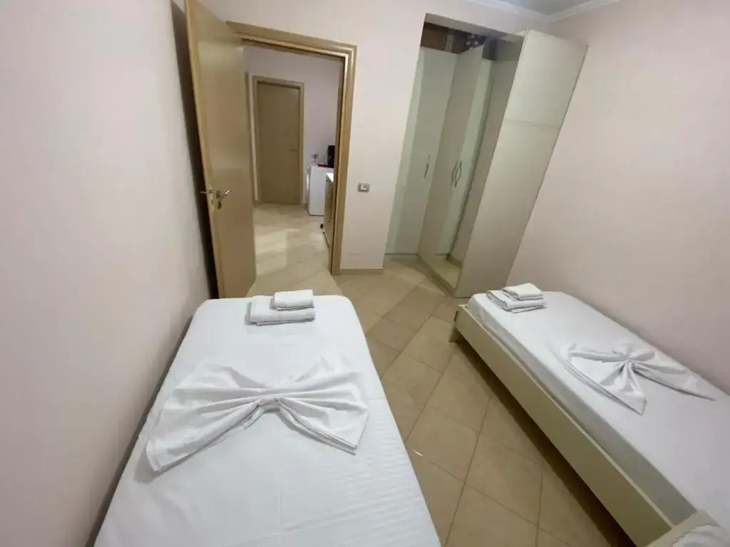 Alex 2 bedroom apartment